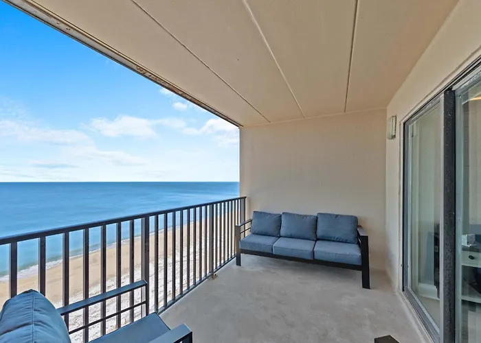 Spectacular Oceanfront Escape - Unit 704 *