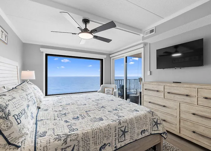 Holiday home Spectacular Oceanfront Escape - Unit 704 *