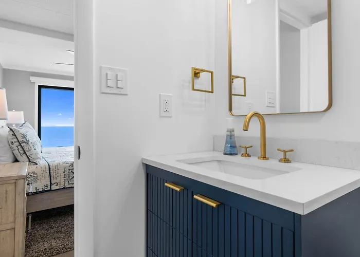 Spectacular Oceanfront Escape - Unit 704 Holiday home *