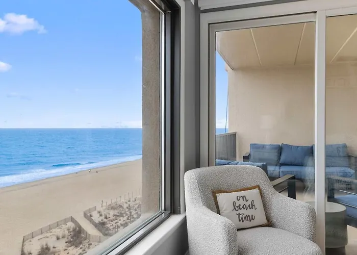 Spectacular Oceanfront Escape - Unit 704 *