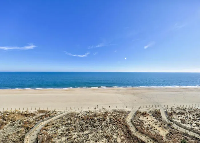 Holiday home Spectacular Oceanfront Escape - Unit 704 *